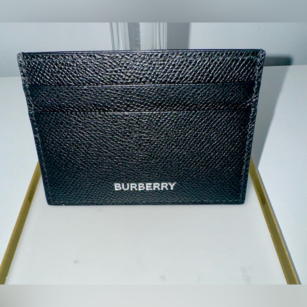 NEW Authentic Burberry Black Leather Card Holder with COA